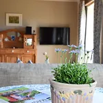 Trifft Moderne - Linde By Interhome Lejlighed