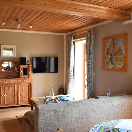 Trifft Moderne - Linde By Interhome *