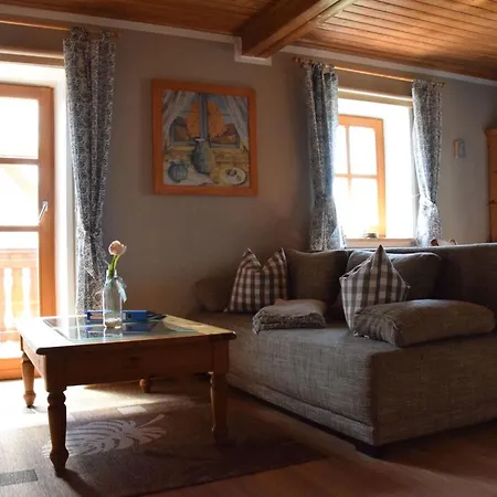 Trifft Moderne - Linde By Interhome Spalt